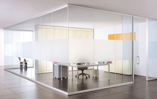 Top 8 loại cửa kính văn phòng đẹp và chất lượng nhất