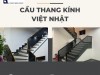 Cầu thang kính Việt Nhật có đáng đầu tư hay không